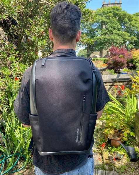 nomatic 14l backpack review.